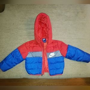 Nike Hooded Puffer Heavyweight Jacket Nike puff jacket